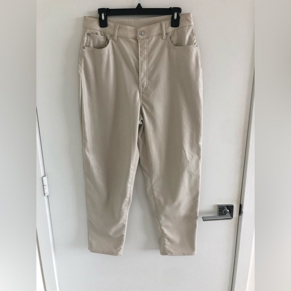 H&M Divided Vegan Faux Leather Pants Cream Off White Size 10 Excellent Condition - Picture 3 of 10